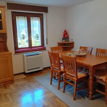 Apartman Cuore Carnico Con Terrazza Panoramica *
